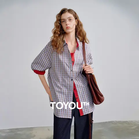 قميص TOYOUTH نسائي كاروهات واسع بطابع مدرسي كلاسيكي Miu-Style
