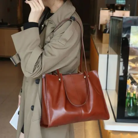High-end Leather Vintage Tote Bag