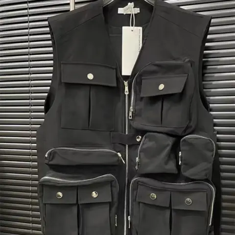 Men's Multi-Pocket Style Vest
