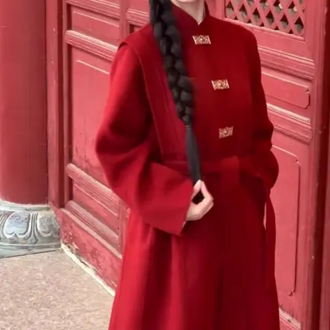 Kadın Kırmızı Uzun Yün Palto