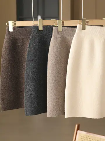 100% Merino Wool Knitted Mini Skirt with Elastic Waist