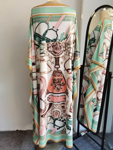 One-Shoulder Printed Loose Skirt