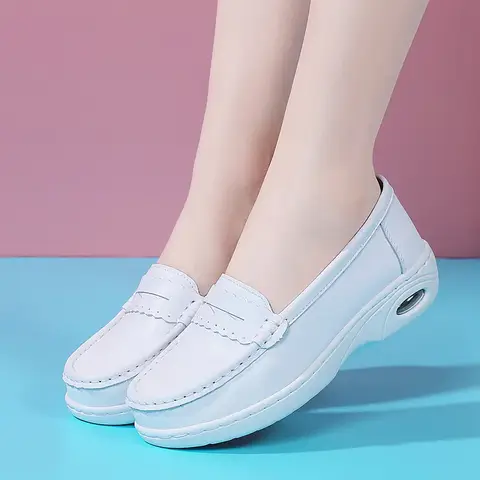Women's Comfortable Thick Sole Walking Nursing Flat Shoes